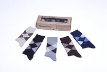 Load image into Gallery viewer, Men&#39;s Natural Argyle Socks